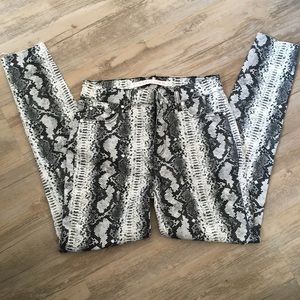 B&W Snake Print Skinnies